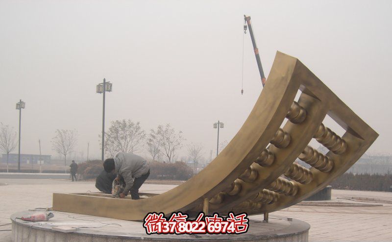 不锈钢金色算盘雕塑